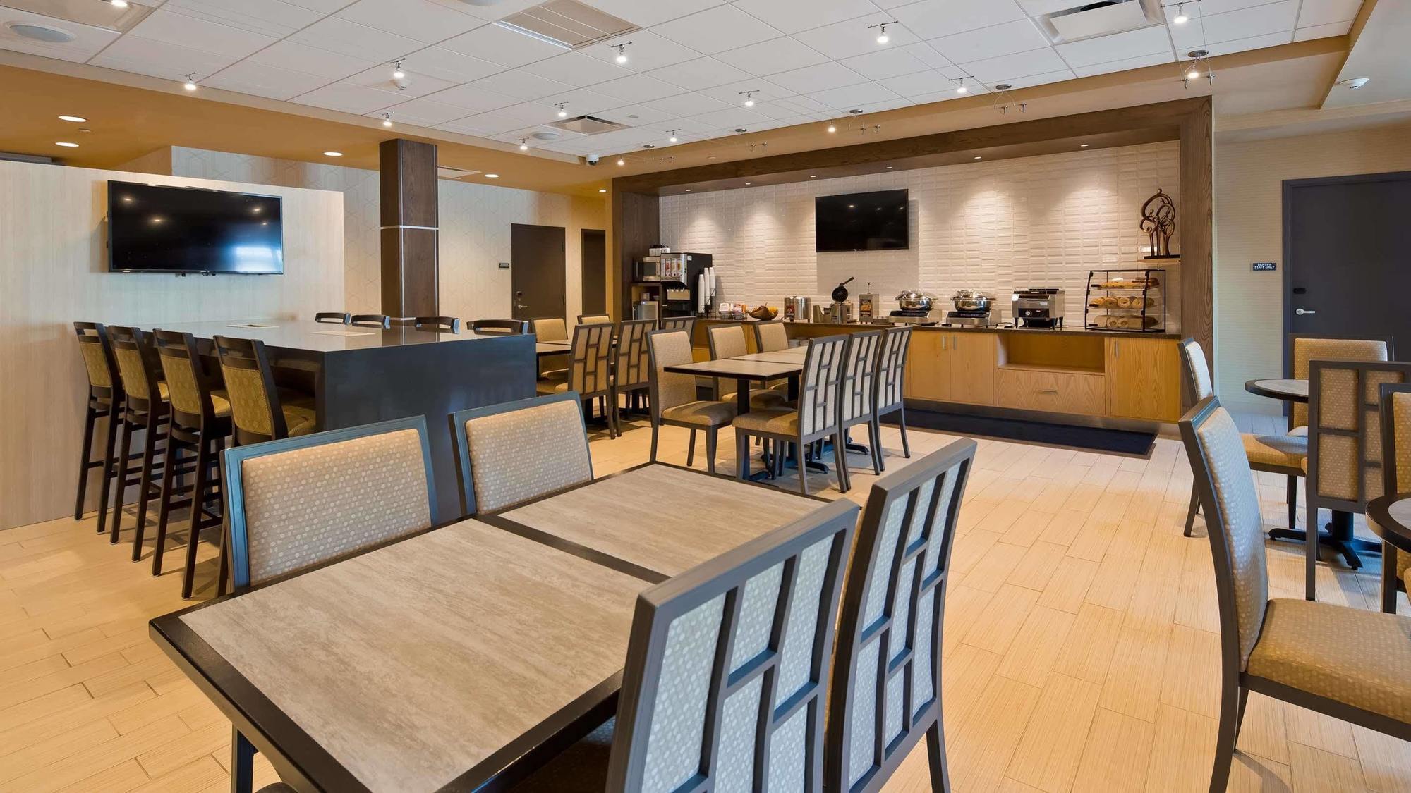 Best Western Plus Franciscan Square Inn&Suites Steubenville Exterior foto
