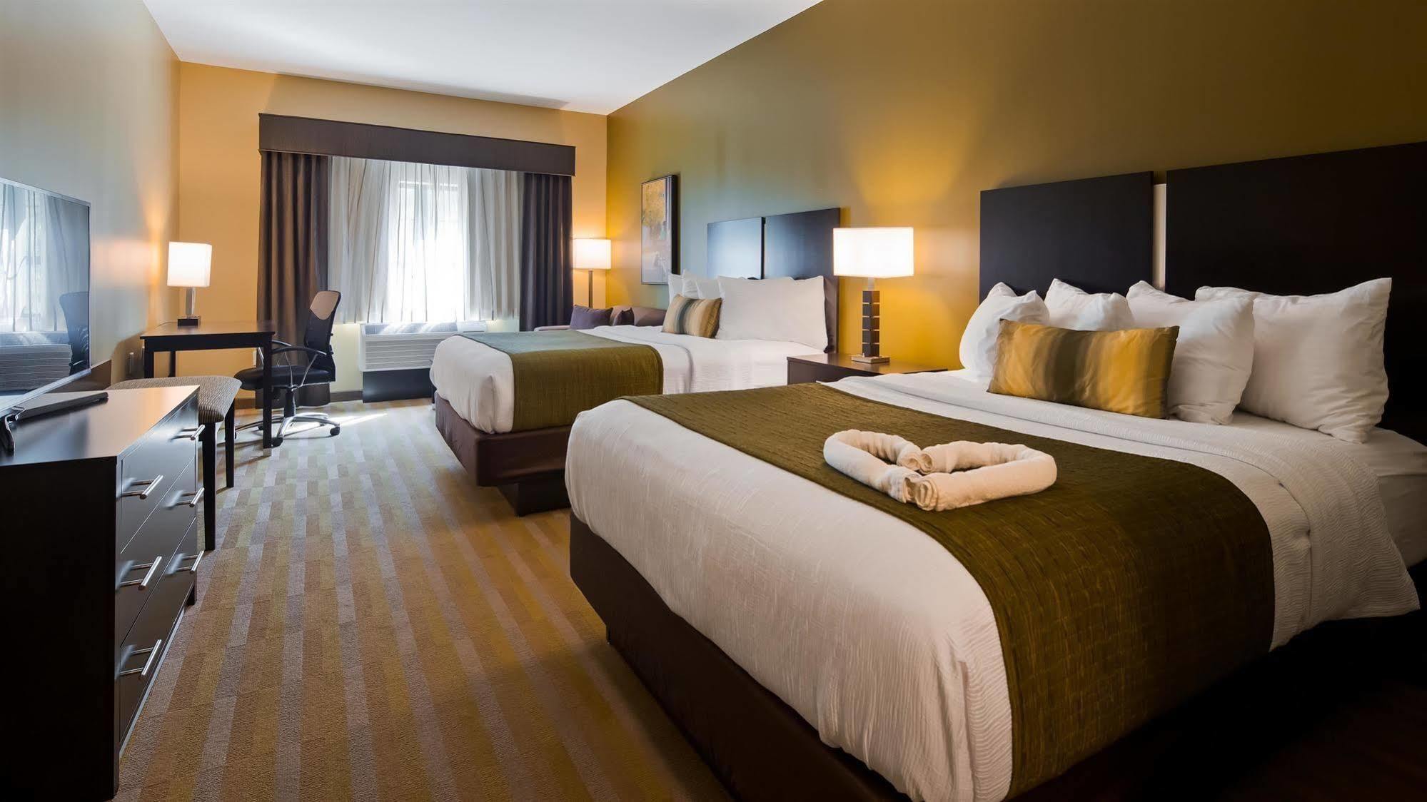 Best Western Plus Franciscan Square Inn&Suites Steubenville Exterior foto